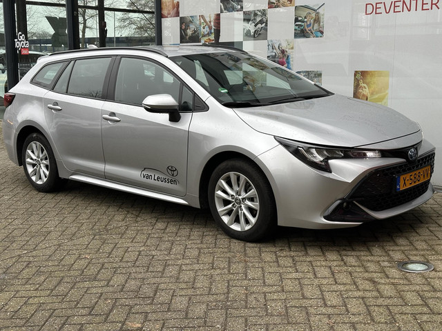 toyota-corolla-touring-sports-hybrid-140-lm-velgen-adaptive-cruise-parkeercamera-apple-android-auto