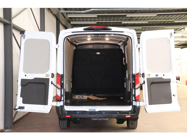 Ford E-Transit 350 L2H2 Trend 68 kWh ELEKTRISCH NAVIGATIESYSTEEM