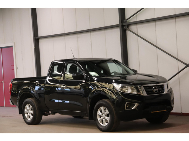 nissan-navara-2.3-dci-pick-up-4x4