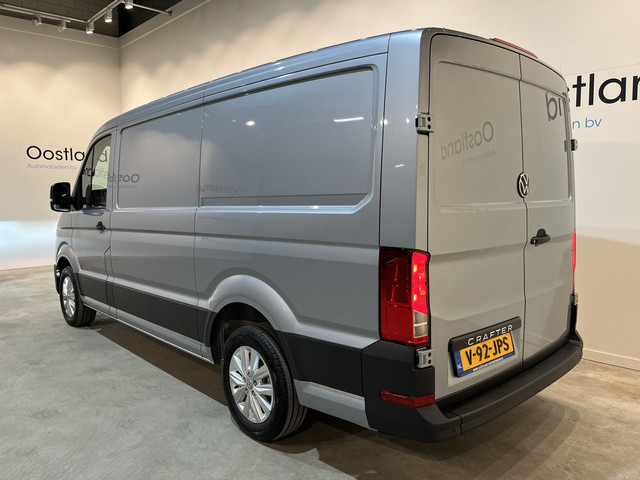 Volkswagen Crafter 2.0 TDI L3H2 140 PK DSG Automaat Euro 6 Airco Cruise Control PDC CarPlay 3-Zits NIEUW MODEL !! 1.400 KM !!