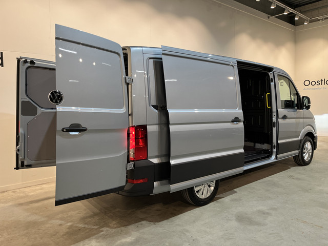 Volkswagen Crafter 2.0 TDI L3H2 140 PK DSG Automaat Euro 6 Airco Cruise Control PDC CarPlay 3-Zits NIEUW MODEL !! 1.400 KM !!
