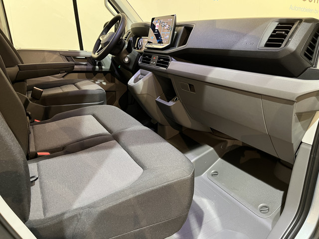 Volkswagen Crafter 2.0 TDI L3H2 140 PK DSG Automaat Euro 6 Airco Cruise Control PDC CarPlay 3-Zits NIEUW MODEL !! 1.400 KM !!