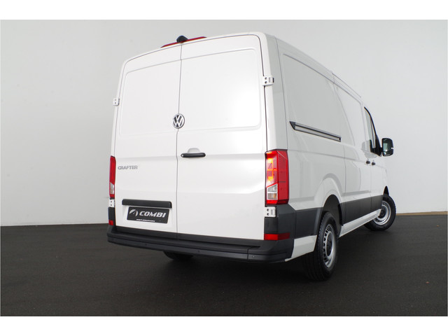 Volkswagen Crafter 35t 2.0 TDI L3H2 > BPM vrij!\Camera cruise control Apple Carplay Android Auto parkeersensor voor en achter Lease ook mogelijk!