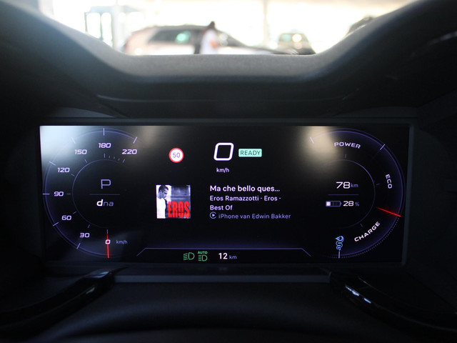Alfa Romeo Junior Elettrica Speciale 54 kWh | 17% Bijtelling | Schuif Kanteldak | Pack Techno | Brera Red | Dak Zwart