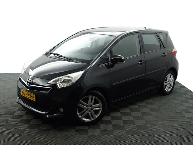 toyota-verso-s-1.3-vvt-i-dynamic-automaat--panoramadak--camera--clima--trekhaak--keyless