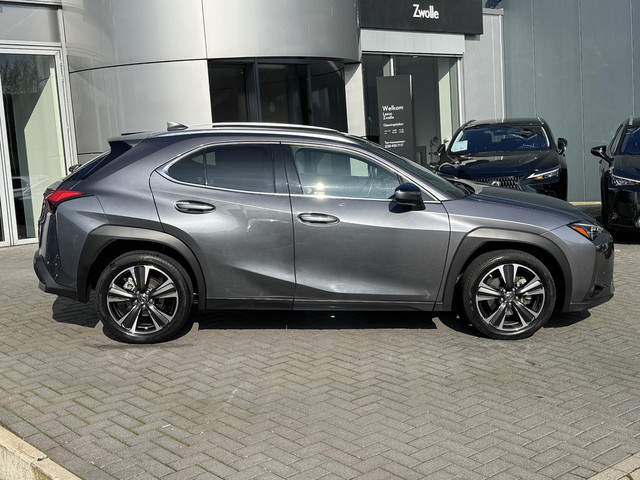 Lexus UX 250h Preference Line EL-ACHTERKLEP BLIND-SPOT KEY-LESS APPLE-CARPLAY