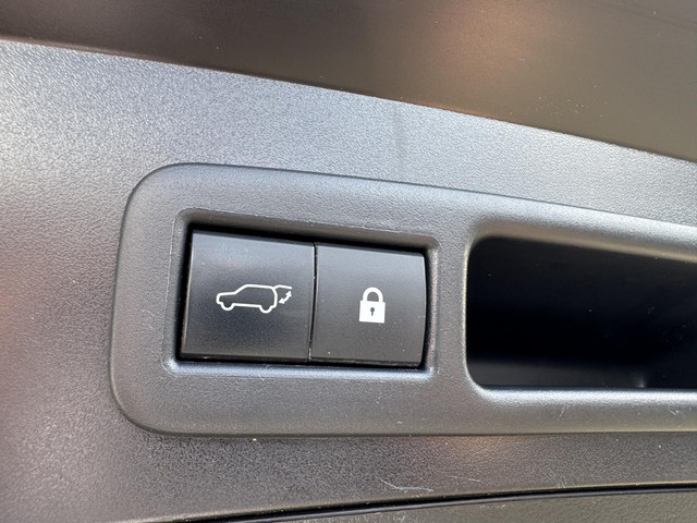 Lexus UX 250h Preference Line EL-ACHTERKLEP BLIND-SPOT KEY-LESS APPLE-CARPLAY