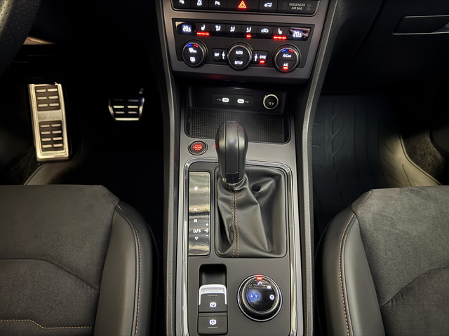 Seat Ateca CUPRA 1.5 TSI VIR.COCKPIT BEATS MATRIX LED ELEK.KLEP TREKHAAK NAVI CAMERA CARPLAY STOEL STUUR VERW. 09 2024