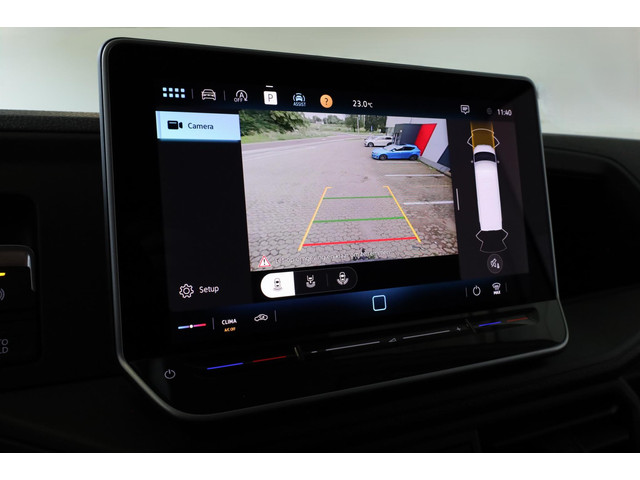 Volkswagen Crafter Trendline L3H3 140pk GVW 3.5T BPM vrij | Achteruitrijcamera | Keyless Start | Digital Cockpit | Trekhaak | Cruise Control | In h