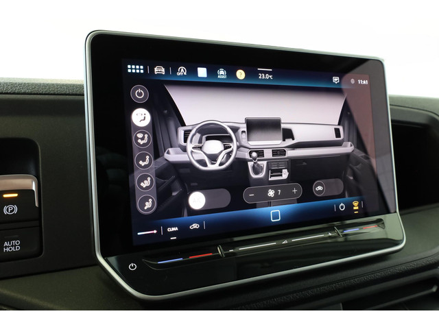 Volkswagen Crafter Trendline L3H3 140pk GVW 3.5T BPM vrij | Achteruitrijcamera | Keyless Start | Digital Cockpit | Trekhaak | Cruise Control | In h