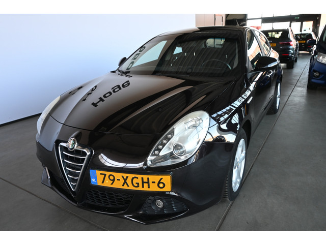 alfa-romeo-giulietta-1.4-t-distinctive-clima-navigatie-led-goed-onderhouden--inruil-mogelijk-