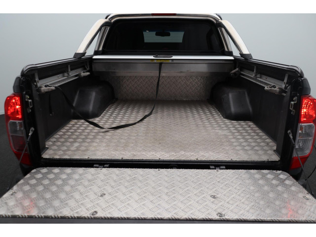 Nissan Navara 2.3 dCi Optima Double Cab Trekhaak Navigatie Rondomzicht Camera Origineel NL