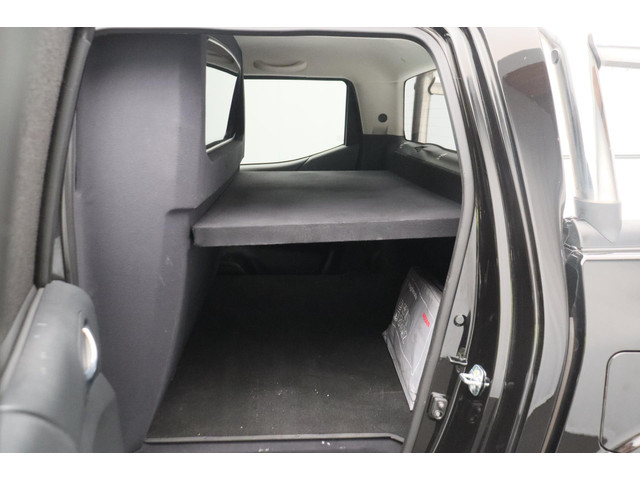 Nissan Navara 2.3 dCi Optima Double Cab Trekhaak Navigatie Rondomzicht Camera Origineel NL