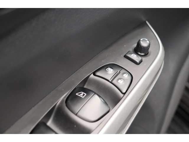 Nissan Navara 2.3 dCi Optima Double Cab Trekhaak Navigatie Rondomzicht Camera Origineel NL