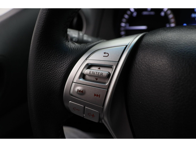 Nissan Navara 2.3 dCi Optima Double Cab Trekhaak Navigatie Rondomzicht Camera Origineel NL