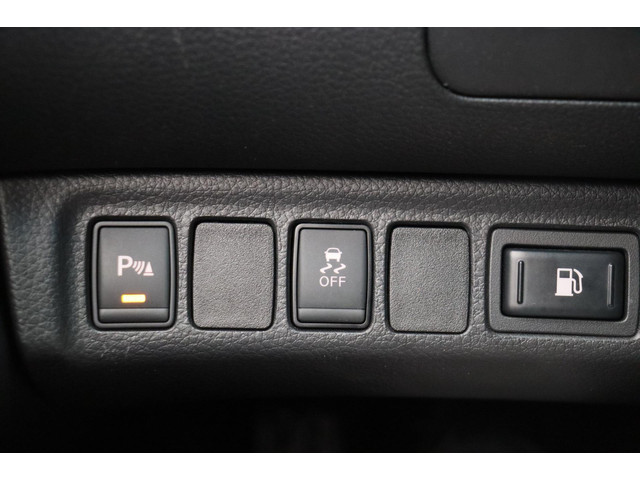 Nissan Navara 2.3 dCi Optima Double Cab Trekhaak Navigatie Rondomzicht Camera Origineel NL