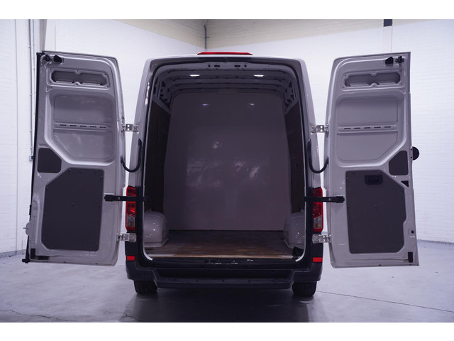 Volkswagen Crafter 2.0 TDI 140 pk DSG Aut. L4H3 Koel Vries Dag Nacht Airco, Apple Carplay, Laadruimte Pakket, PDC V+A, 3-Zits