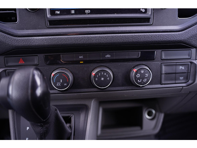 Volkswagen Crafter 2.0 TDI 140 pk DSG Aut. L4H3 Koel Vries Dag Nacht Airco, Apple Carplay, Laadruimte Pakket, PDC V+A, 3-Zits