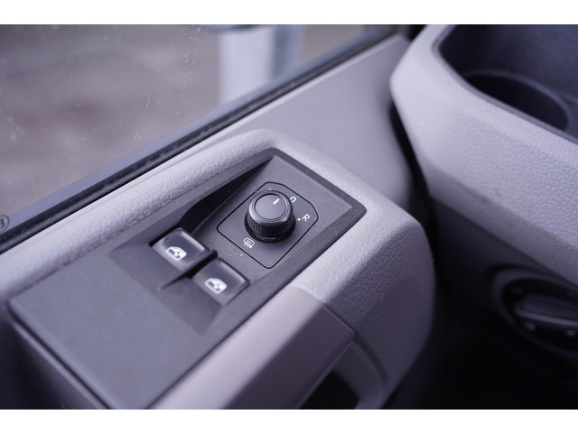 Volkswagen Crafter 2.0 TDI 140 pk DSG Aut. L4H3 Koel Vries Dag Nacht Airco, Apple Carplay, Laadruimte Pakket, PDC V+A, 3-Zits