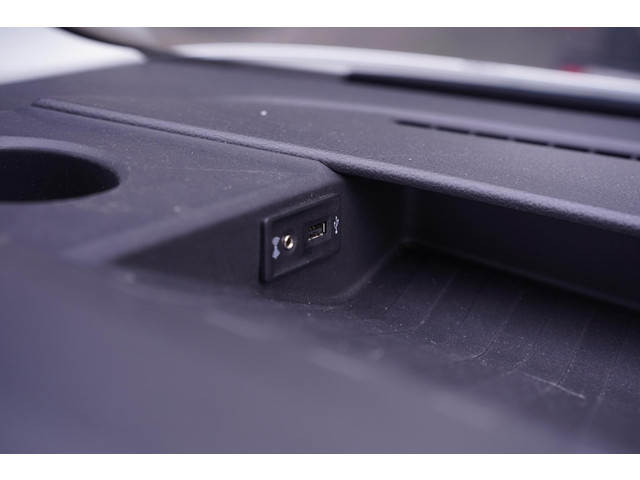 Volkswagen Crafter 2.0 TDI 140 pk DSG Aut. L4H3 Koel Vries Dag Nacht Airco, Apple Carplay, Laadruimte Pakket, PDC V+A, 3-Zits