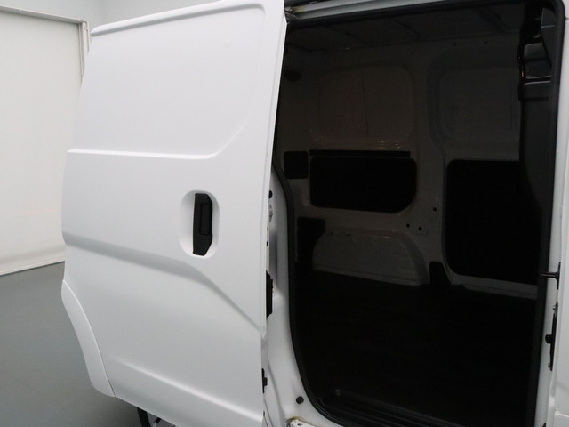 Nissan e-NV200 109pk Business 40 kWh Camera | Climate | Navi | Stoel-stuurverwarming