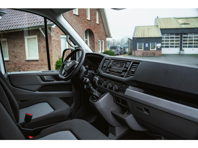 Volkswagen Crafter 35 2.0 TDI 177PK L4 Open laadbak Airco | Cruise control | 3-zits | LxBxH 430x203x40 cm |