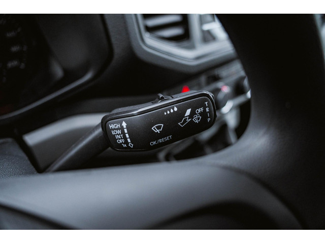 Volkswagen Crafter 35 2.0 TDI 177PK L4 Open laadbak Airco | Cruise control | 3-zits | LxBxH 430x203x40 cm |