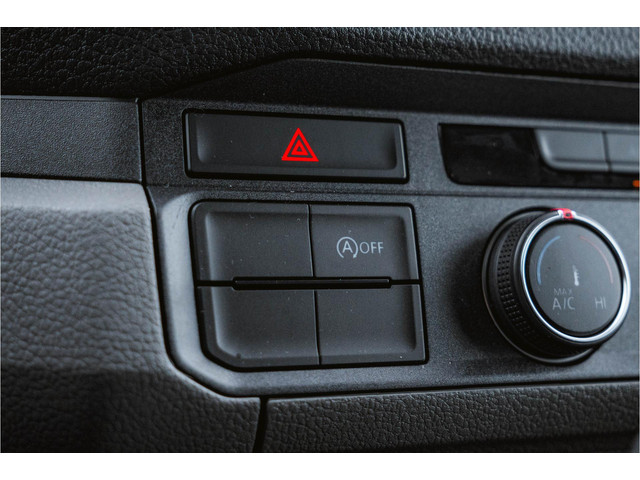 Volkswagen Crafter 35 2.0 TDI 177PK L4 Open laadbak Airco | Cruise control | 3-zits | LxBxH 430x203x40 cm |