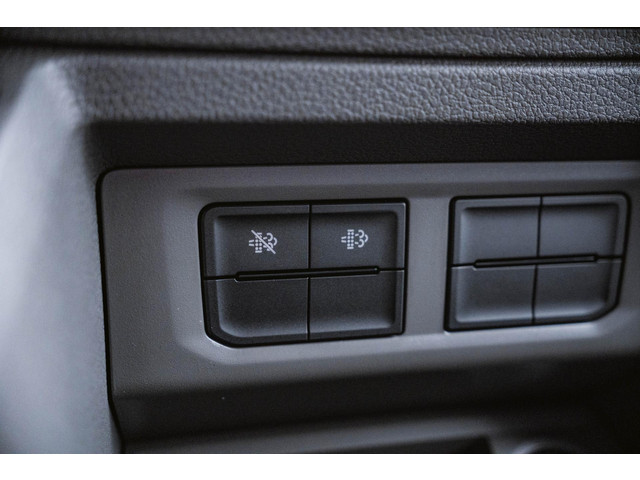 Volkswagen Crafter 35 2.0 TDI 177PK L4 Open laadbak Airco | Cruise control | 3-zits | LxBxH 430x203x40 cm |