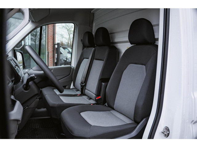 Volkswagen Crafter 35 2.0 TDI 177PK L4 Open laadbak Airco | Cruise control | 3-zits | LxBxH 430x203x40 cm |