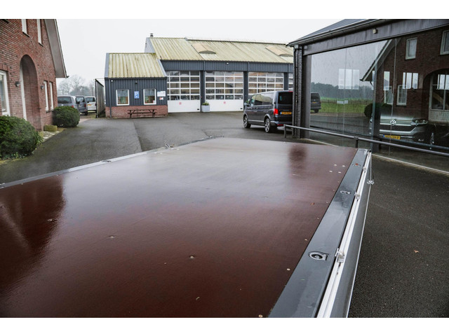 Volkswagen Crafter 35 2.0 TDI 177PK L4 Open laadbak Airco | Cruise control | 3-zits | LxBxH 430x203x40 cm |