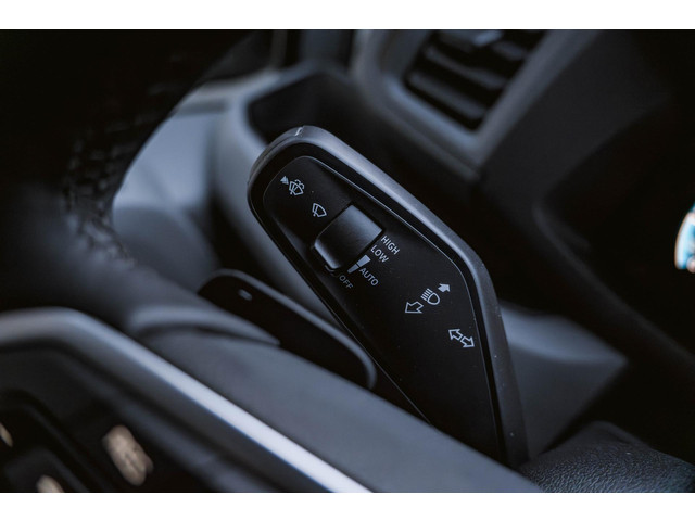 Volkswagen Crafter 2.0 TDI 177PK Automaat L3H3 Comfortline 2x LED | NAVI | Ergo. bestuurdersstoel | Camera | Trekhaak |