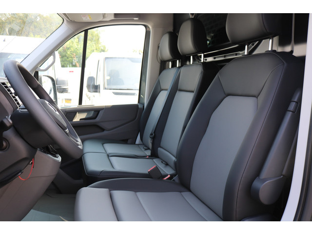 Volkswagen Crafter 2.0 TDI 177pk L3 H2 Automaat Airco Navigatie Camera Trekhaak