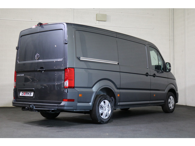 Volkswagen Crafter 2.0 TDI 177pk L3 H2 Automaat Airco Navigatie Camera Trekhaak