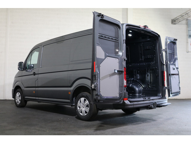 Volkswagen Crafter 2.0 TDI 177pk L3 H2 Automaat Airco Navigatie Camera Trekhaak