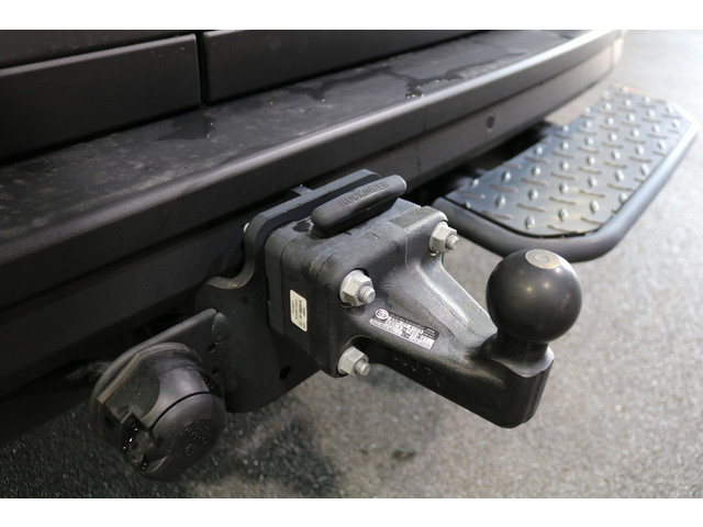 Volkswagen Crafter 2.0 TDI 177pk L3 H2 Automaat Airco Navigatie Camera Trekhaak