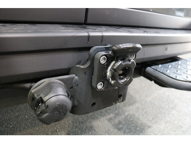 Volkswagen Crafter 2.0 TDI 177pk L3 H2 Automaat Airco Navigatie Camera Trekhaak