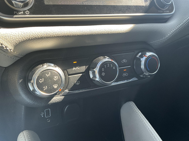 Nissan Micra 1.0 IG-T N-Connecta