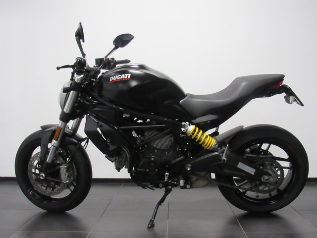 Ducati Monster 797
