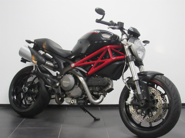 Ducati Monster 796