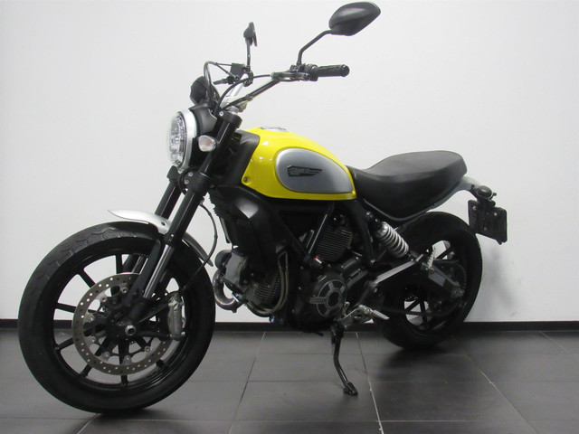 Ducati Scrambler ICON