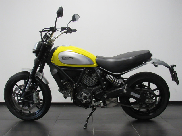 Ducati Scrambler ICON