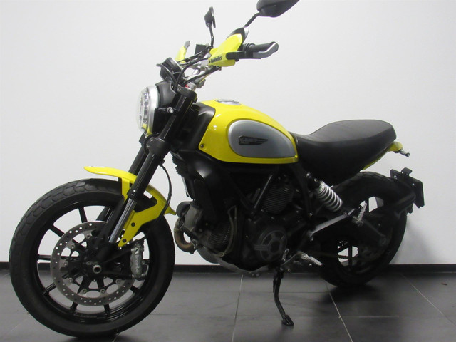 Ducati Scrambler ICON