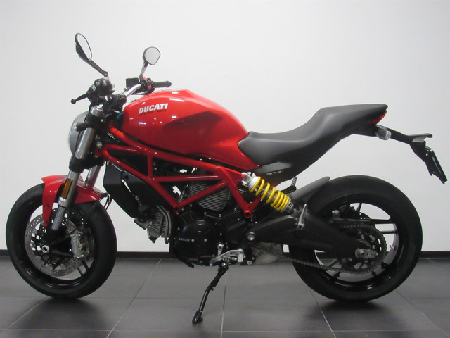 Ducati Monster 797