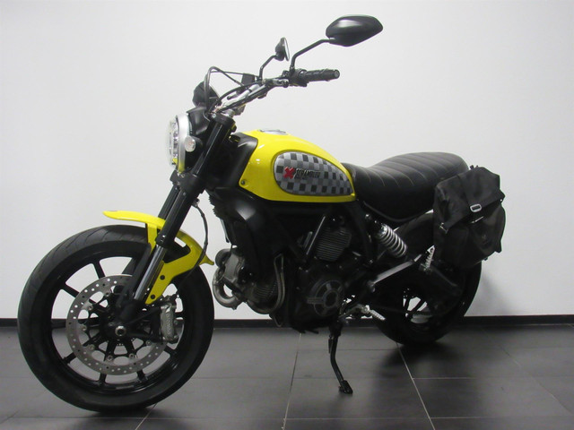 Ducati Scrambler ICON