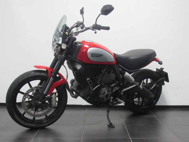 Ducati Scrambler ICON
