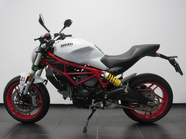 Ducati Monster 797