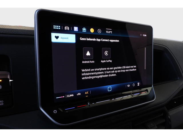 Volkswagen Crafter Highline L3H3 140 pk automaat BPM vrij | Trekhaak | Camera | navigatiepakket | vierseizoenbanden