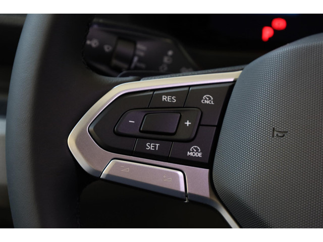 Volkswagen Crafter Highline L3H3 140 pk automaat BPM vrij | Trekhaak | Camera | navigatiepakket | vierseizoenbanden