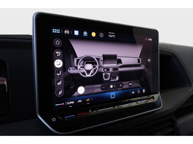 Volkswagen Crafter Highline L3H3 140 pk automaat BPM vrij | Trekhaak | Camera | navigatiepakket | vierseizoenbanden